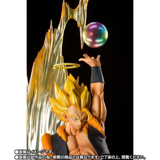 Bandai Figuarts Zero Dragon Ball Z [Super Fierce Battle] Super Saiyan Gogeta - Kidultverse