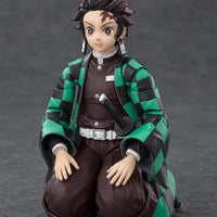 Bandai Demon Slayers: S.H.Figuarts Tanjiro Kamado - Kidultverse