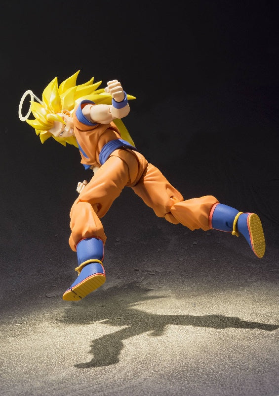 Bandai Dragon Ball Z: S.H.Figuarts Super Saiyan 3 Son Goku - Kidultverse