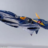DX Chogokin YF-21 – angled flight pose, fighter in mid-air