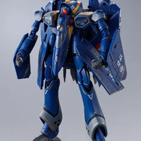 DX Chogokin YF-21 – front view in robot mode with wings