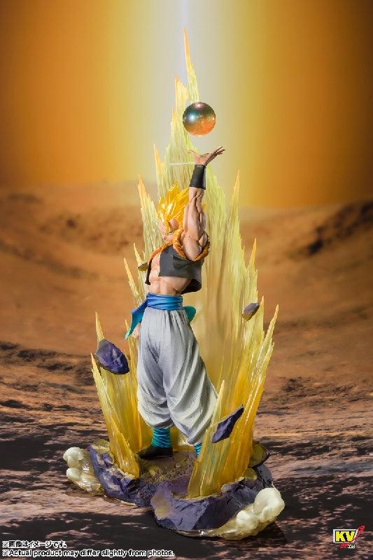 Bandai Figuarts Zero Dragon Ball Z [Super Fierce Battle] Super Saiyan Gogeta [Excluisve Edition] (P-Bandai) - Kidultverse