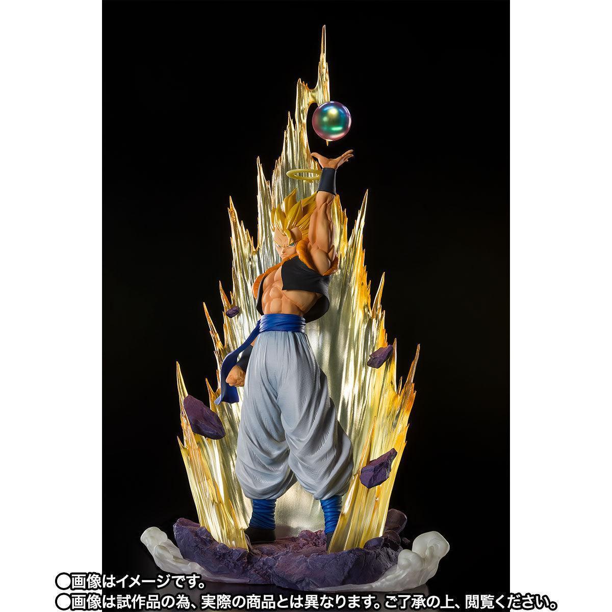 Bandai Figuarts Zero Dragon Ball Z [Super Fierce Battle] Super Saiyan Gogeta - Kidultverse