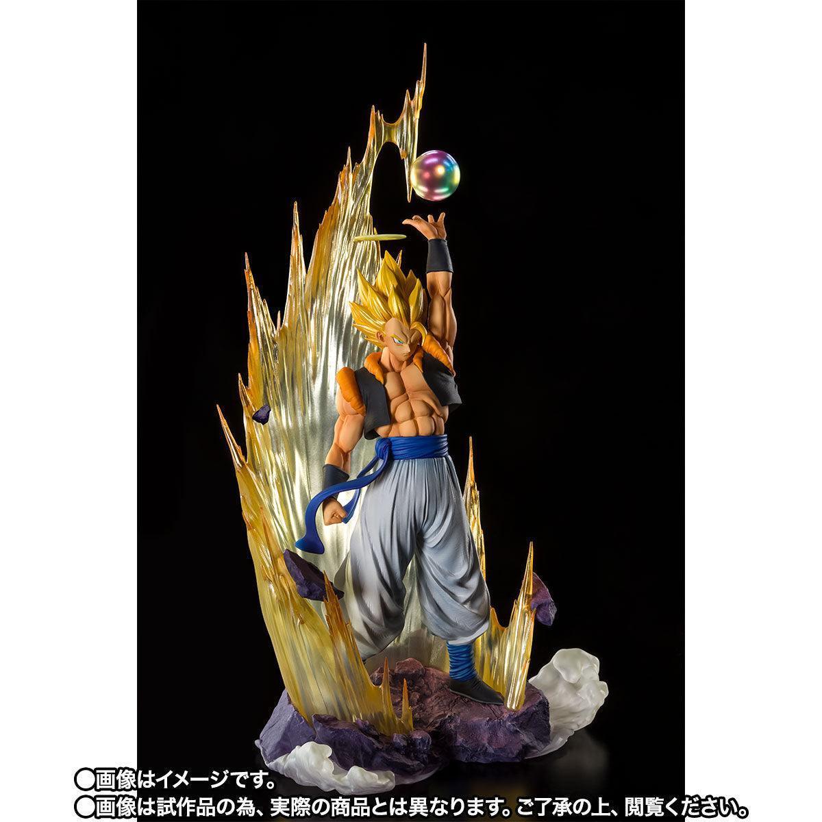 Bandai Figuarts Zero Dragon Ball Z [Super Fierce Battle] Super Saiyan Gogeta - Kidultverse