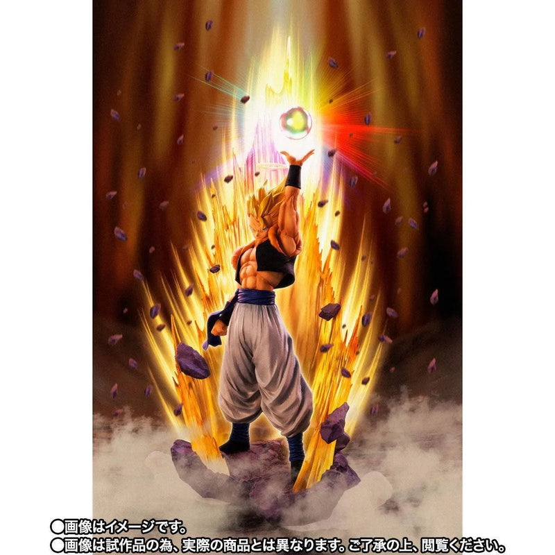Bandai Figuarts Zero Dragon Ball Z [Super Fierce Battle] Super Saiyan Gogeta - Kidultverse