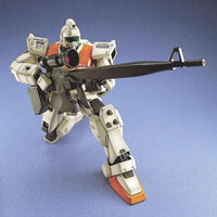 MG 1/100 No.040 RGM-79 GM – aiming rifle in action pose