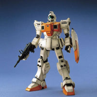 MG 1/100 No.040 RGM-79 GM – front view with beam rifle and shield