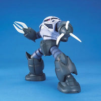 MG 1/100 No.061 MSM-07 Z'Gok – three-quarter front view on blue backdrop