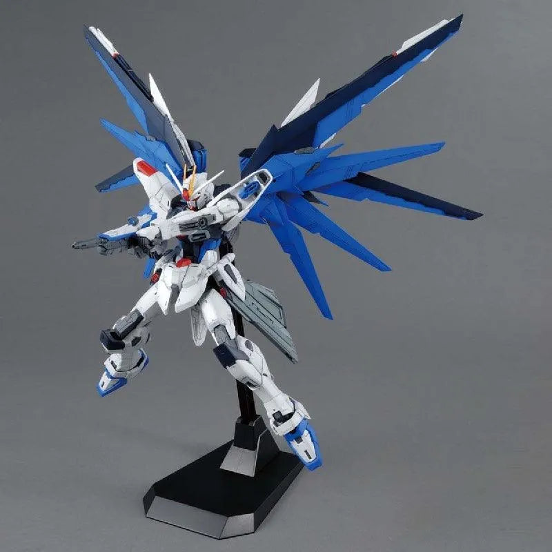 Bandai MG 1/100 No.192 ZGMF-X10A Freedom Gundam Ver.2.0 - Kidultverse