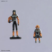 MG 1/100 No.214 GN-003 Gundam Kyrios – pilot figures with helmet, standing and seated