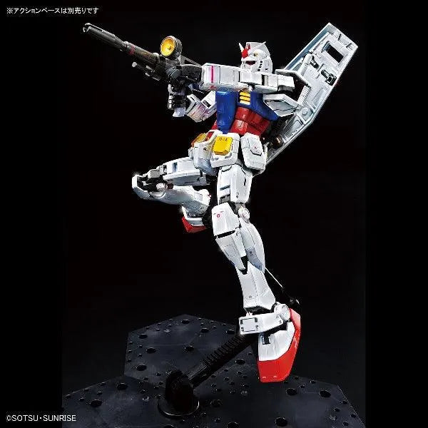 Bandai MG 1/100 The Gundam Base Limited RX-78-2 Gundam Ver.3.0 [Titanium Finish] - Kidultverse