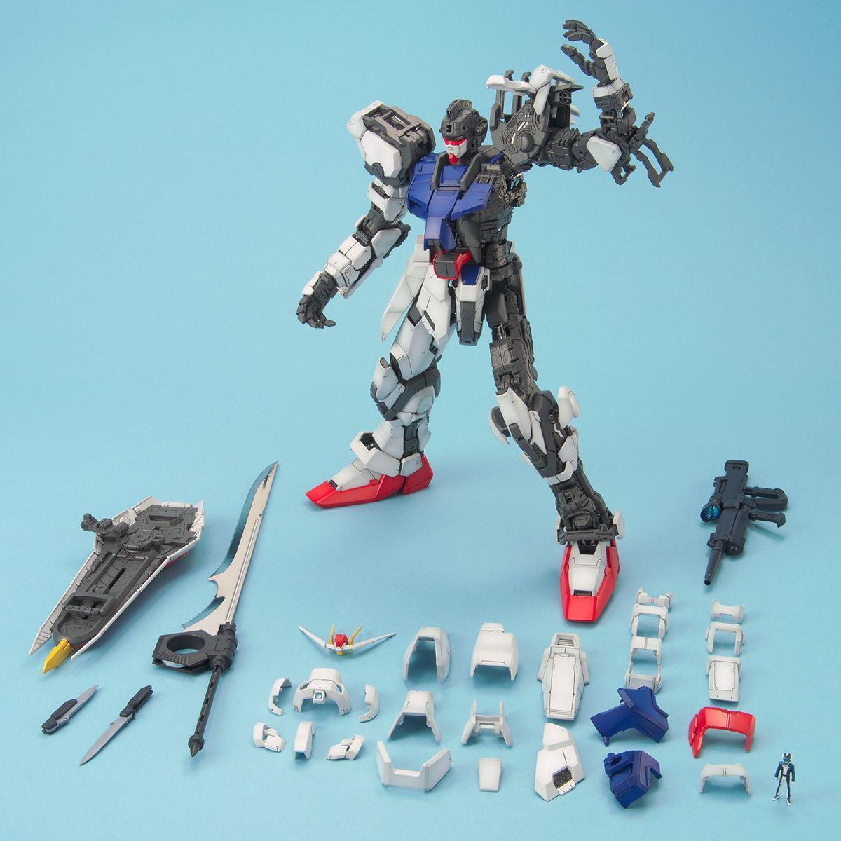 Bandai PG 1/60 No.09 GAT-X105 Strike Gundam - Kidultverse