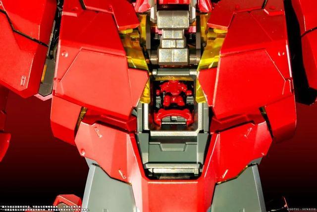 Bandai PG 1/60 RX-0 Unicorn Gundam + Armed Armor DE [China Red Ver.] (P-Bandai) - Kidultverse