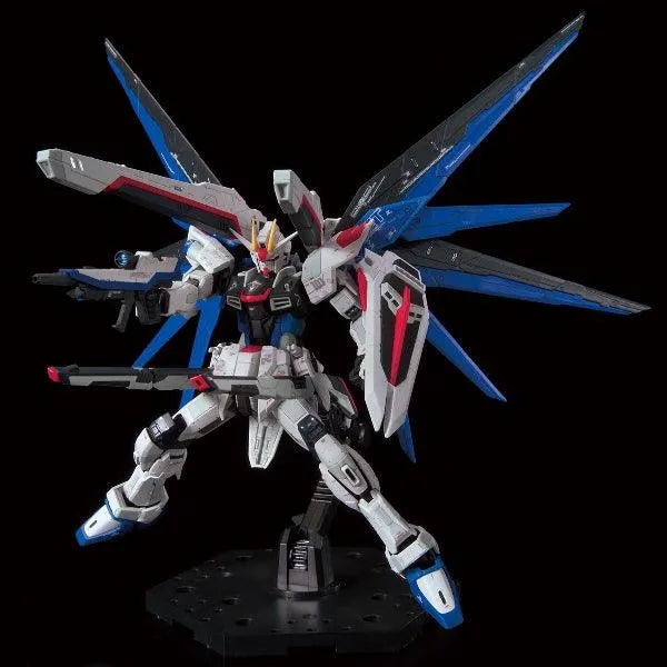 Bandai RG 1/144 The Gundam Base Limited ZGMF-10A Freedom Gundam Ver.GCP - Kidultverse