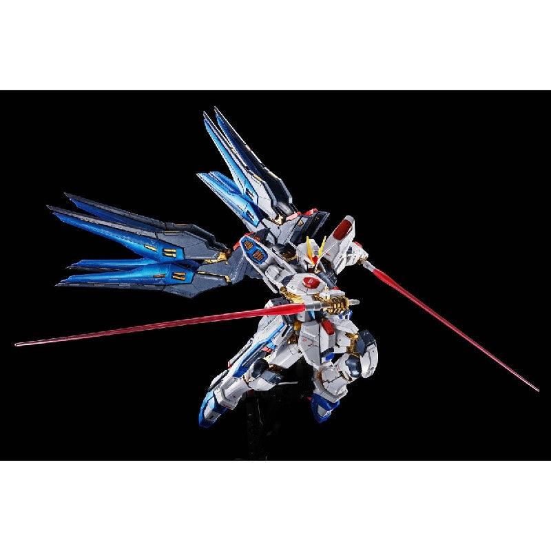 Bandai RG 1/144 ZGMF-X20A Strike Freedom Gundam [Titanium Finish] (P-Bandai) - Kidultverse