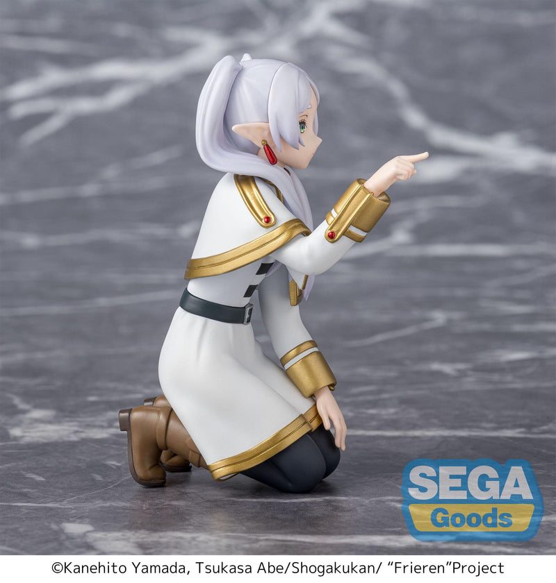 Frieren: Beyond Journey's End: PM Perching Figure: Frieren [Poking Something]