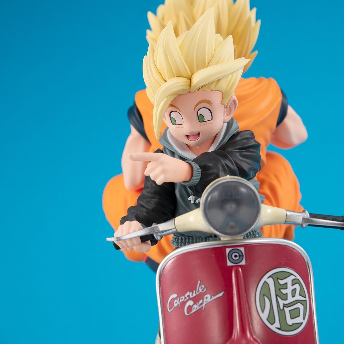 Mega House Desktop Real McCoy EX: Dragon Ball Z: Super Saiyan Goku, Gohan & Motorbike - Kidultverse