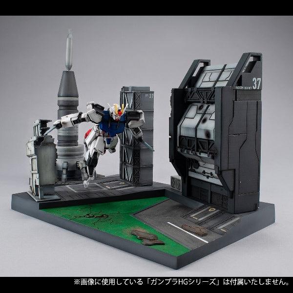 Mega House Realistic Model Series Gundam Structure GS06 Gundam Seed Heliopolis Battle Stage [Design for HG 1/144] - Kidultverse