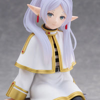 Taito Frieren: Beyond Journey's End: Desktop Cute Figure: Frieren Trunk Case Ver. - Kidultverse